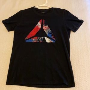 Reebok Short Sleeve Graphic Tee Size Small